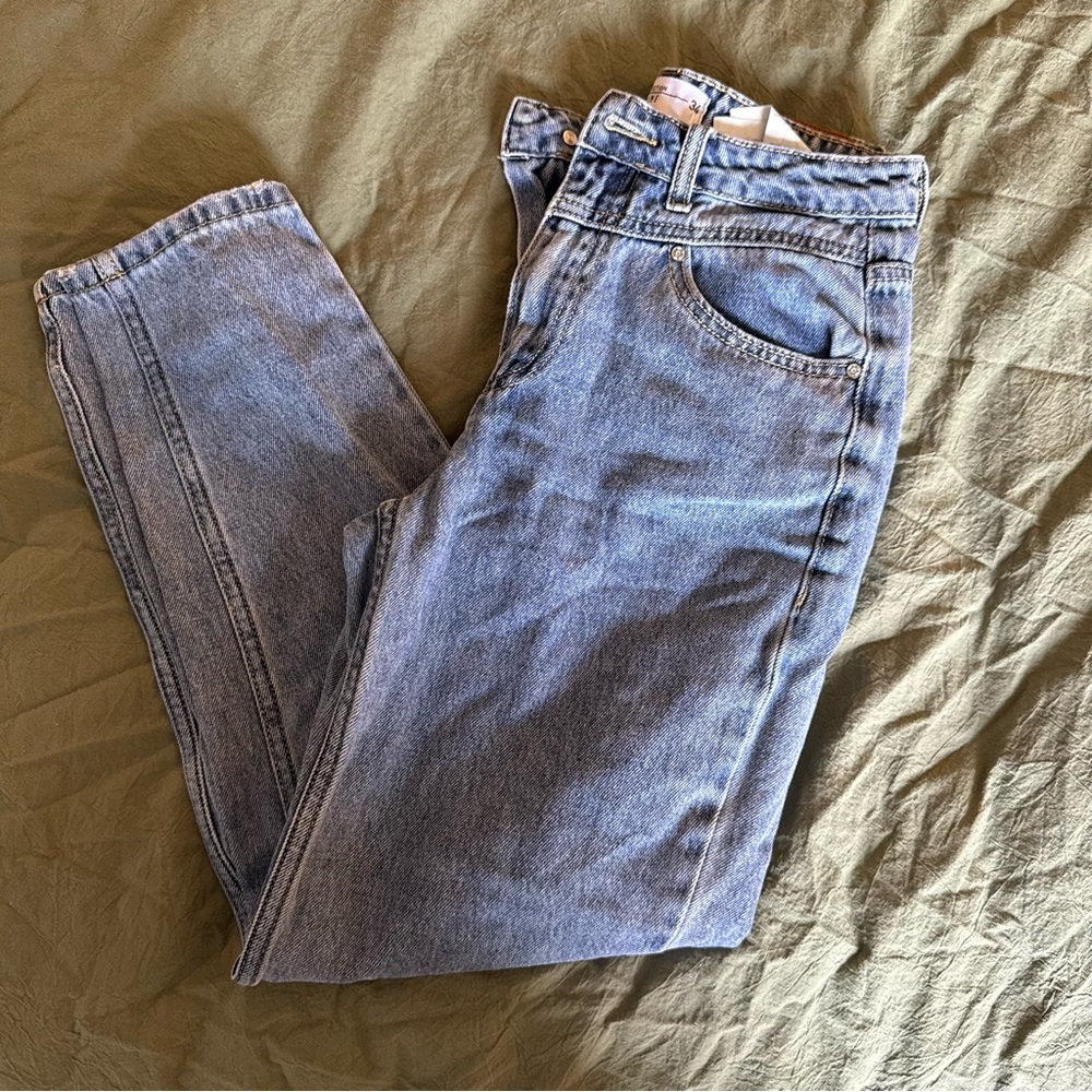 Classic Mom Fit Jeans - Light Blue